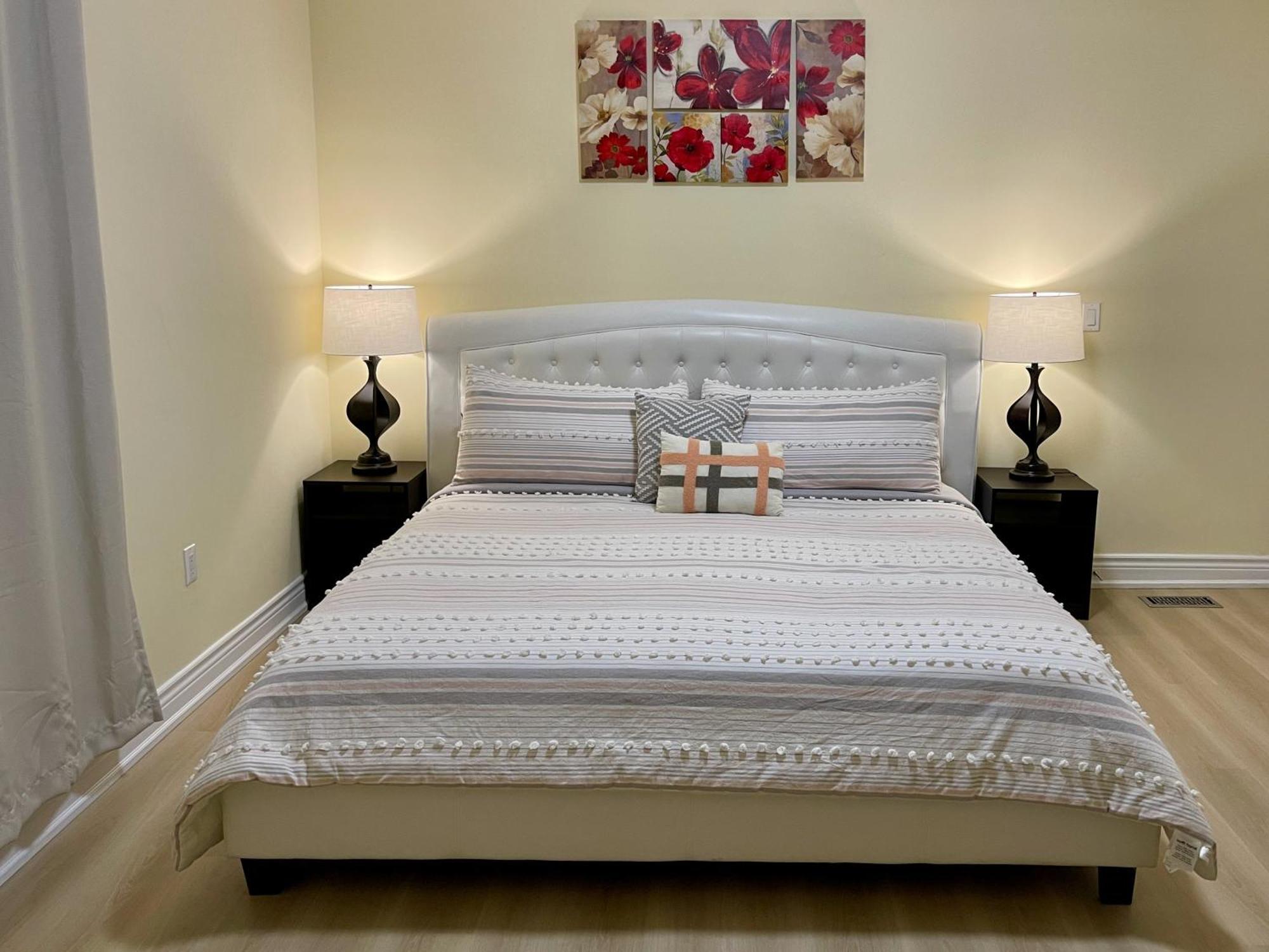 Victoria Family Vacation - King Bed Private Yard Bbq Deck Gazebo - 4 Minutes To The Falls * Niagara-Fälle